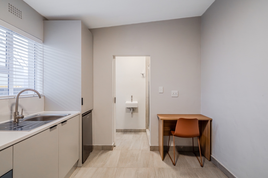 To Let 1 Bedroom Property for Rent in Rondebosch Western Cape